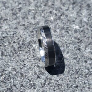 Bague en Tantale & Acier de Damas - Intérieur et Bord en Argent - Atelier Landès